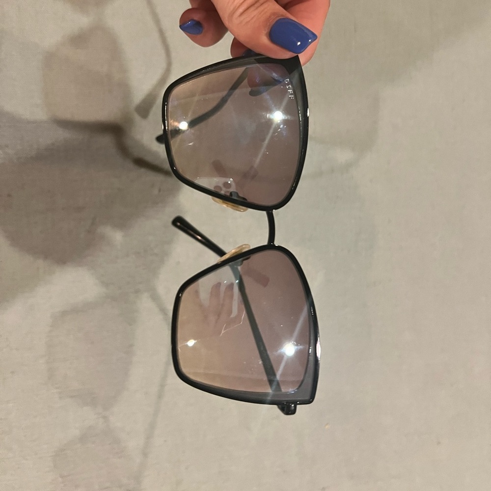 Diff Sunglasses. - image 2